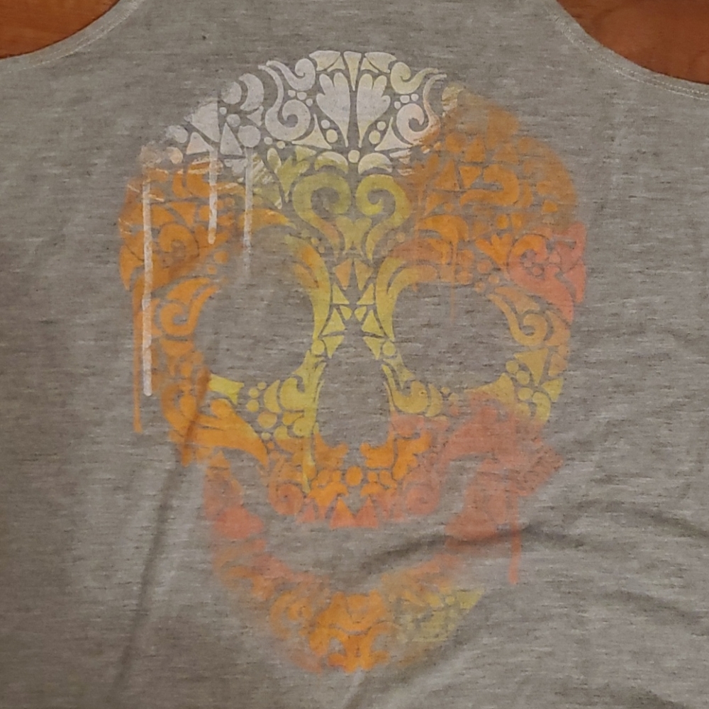 Shirt - Picture 2 of 3